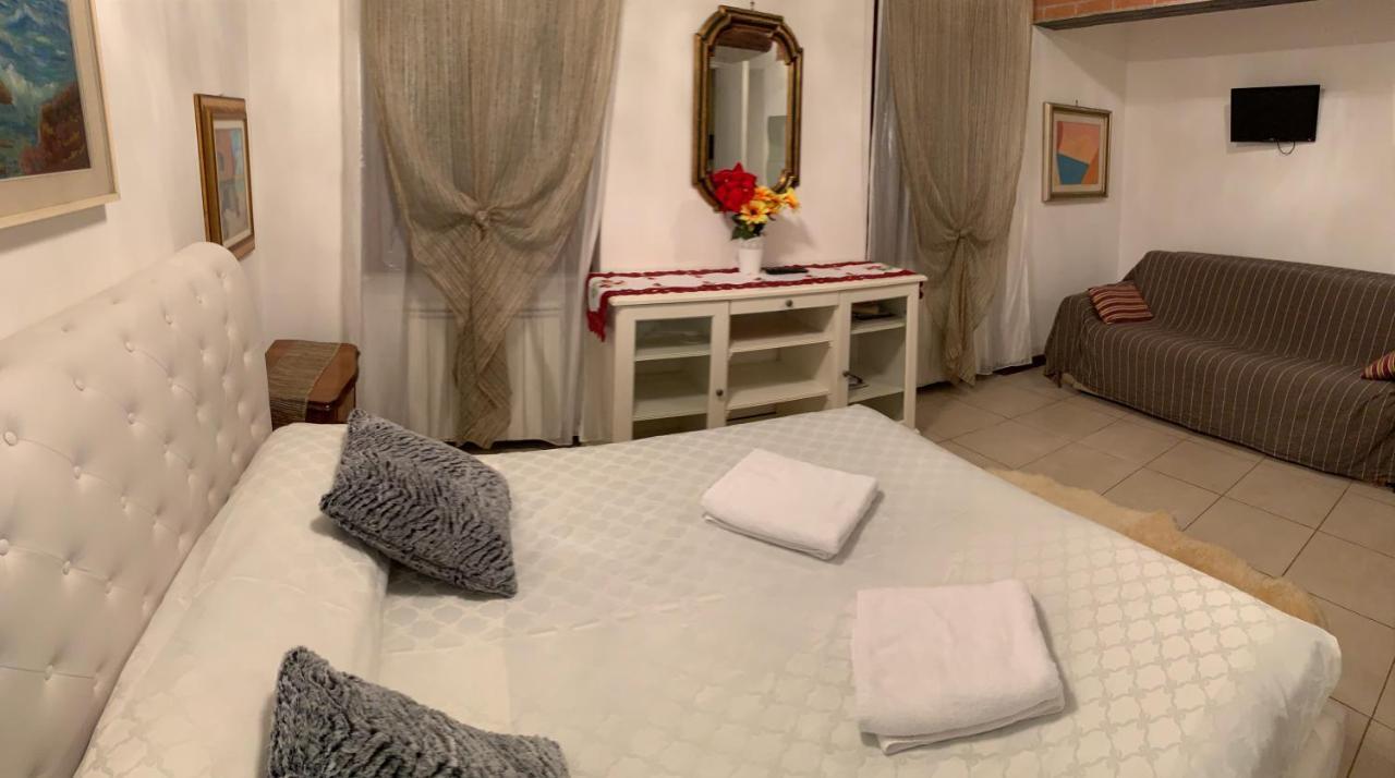 Home Lovers Apartment Венеция Экстерьер фото