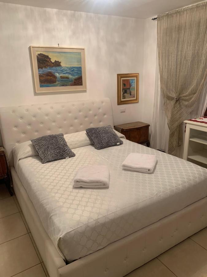 Home Lovers Apartment Венеция Экстерьер фото
